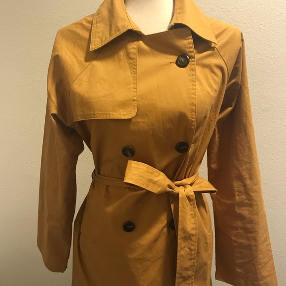 Lightweight trench coat - Picture 4 of 5